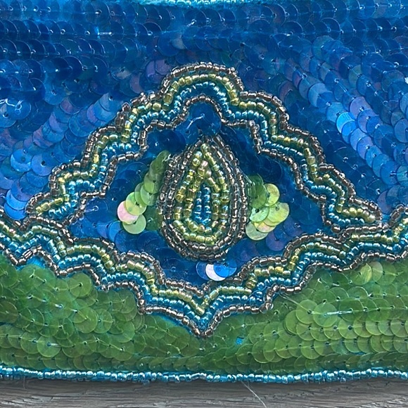 Anthropologie Sequin/Beaded Wristlet in Turquoise/Green by KC Malhan 4”x 6 1/2” - Picture 6 of 6